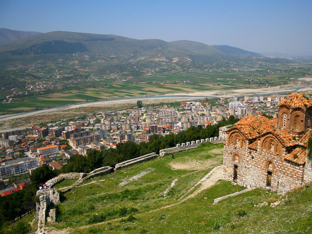 Berat, la città dalle finestre sovrapposte Berat, la città dalle finestre sovrapposte