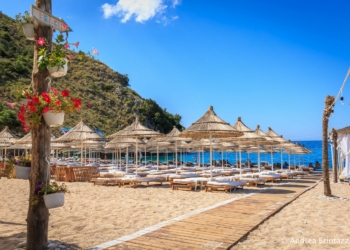 Llaman Beach Copyright Andrea Brintazzoli