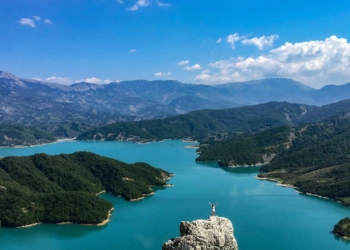 Lago di bovilla destinazioni albania