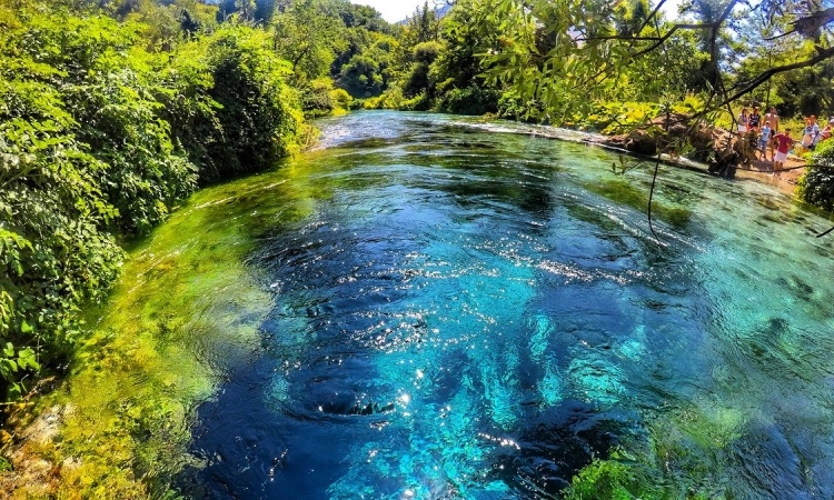 Syri i Kaltër - Occhio Azzurro, Saranda