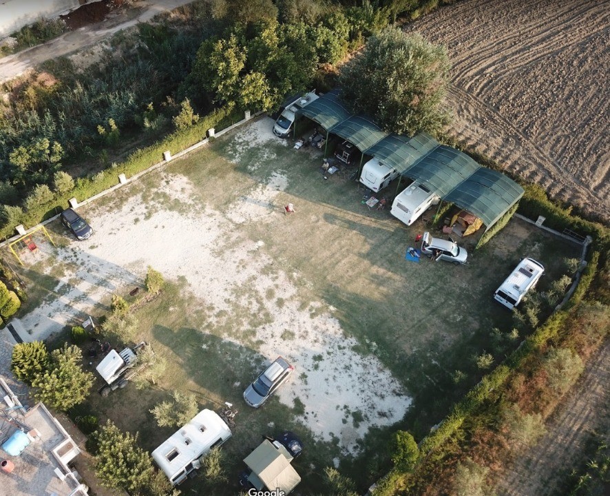 Berat Caravan Camping Berat Caravan Camping