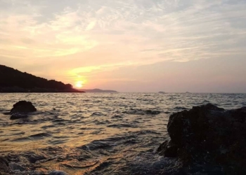 Tramonto a Ksamil, Albania