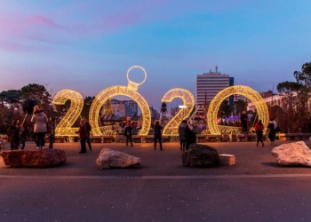 Piazza Scanderbeg Tirana